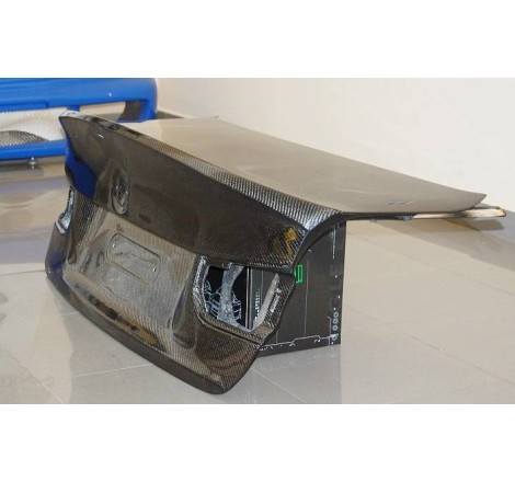 Portón Carbono BMW F30 / F80 CSL