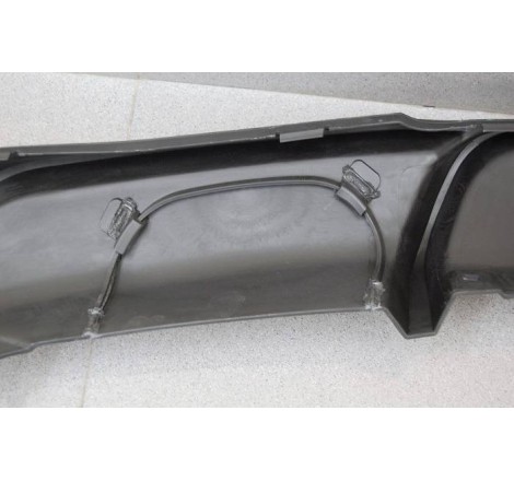 DIFUSOR TRASERO BMW F30 / F31 LOOK PERFORMANCE 2 SALIDAS