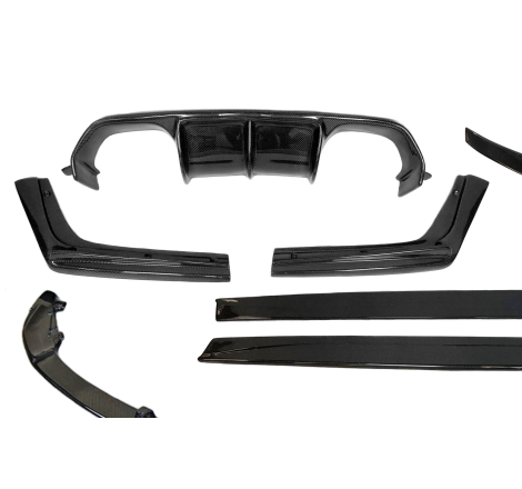 Kit Estetici BMW F82 Look M4 Carbonio