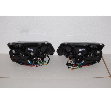 Faros Delanteros Luz De Dia Volkswagen Bora/Jetta 4 '99 Black
